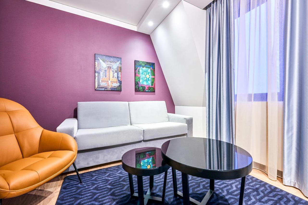 Radisson Blu Hotel, Kyiv City Centre Buitenkant foto